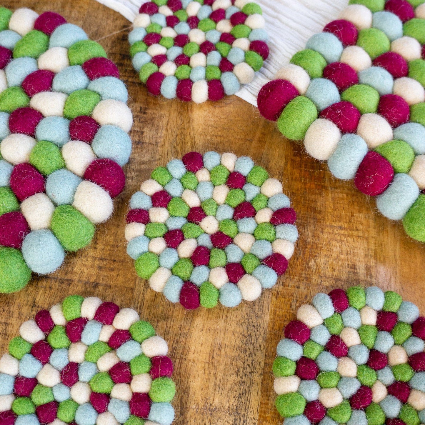 Yuletide Eco Coasters & Trivet